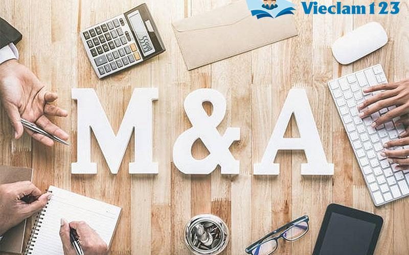 Finalizing the deal, handling legal and financial aspects, and managing post-closing obligations – M&A Financing and Deal Execution – M&A business mergers