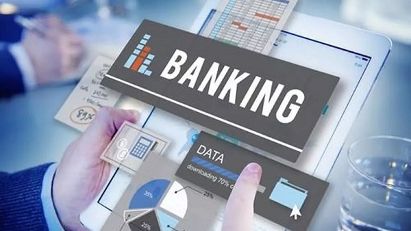 Benefits and challenges of digital banking