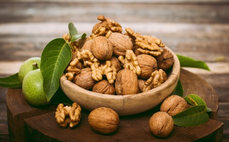 Nutrients found in walnuts